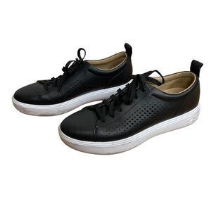 Under Armour Capeside Low Leather Sneakers